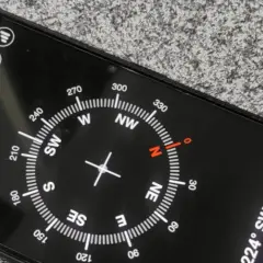 Jak korzystać z kompasu w telefonie - proste triki i porady