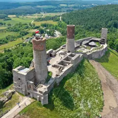 Co zwiedzić w górach świętokrzyskich: najpiękniejsze miejsca i atrakcje